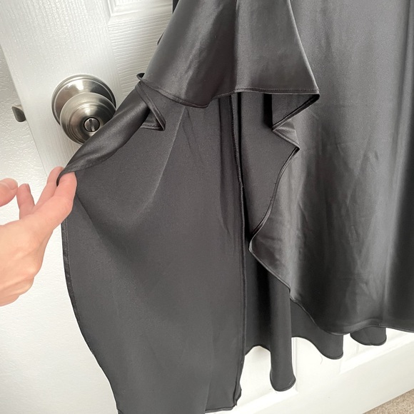 💥CLEARANCE Slip Dress - Picture 6 of 12